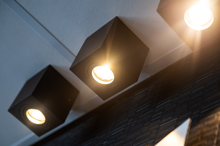 LED-Strahler in Aufbaustrahlern